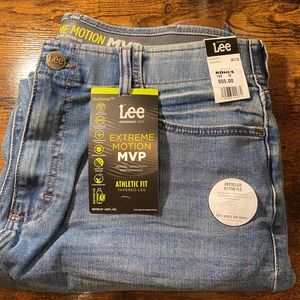 Lee Extreme Motion | Athletic Fit - Tapered Leg
